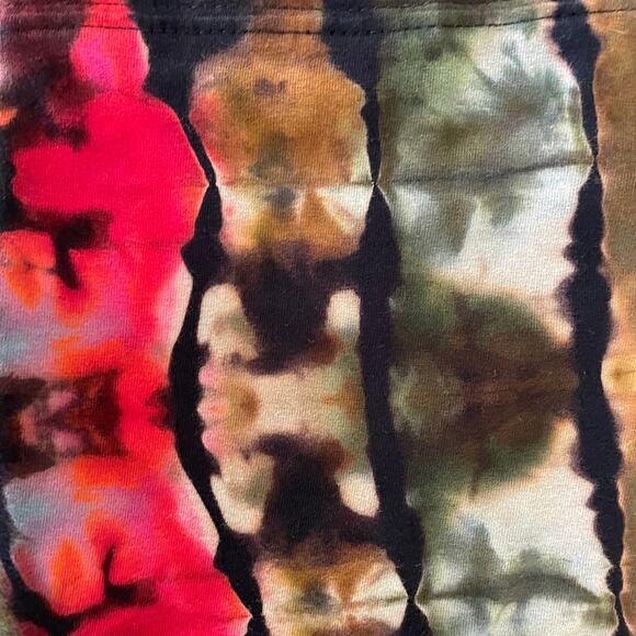 Ice Dyed Yoga Set - Top and Shorts - Bold Vibrant Unique - (Women's Medium) - Picture 9 of 10